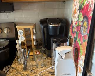KEURIG COFFEE MAKER, A & W MUGS AND MORE