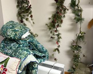 HOLIDAY DECOR AND LINENS