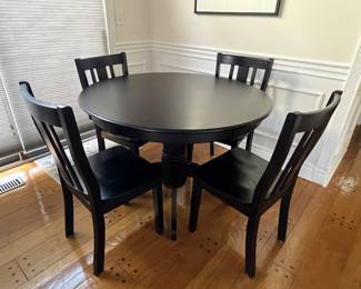 Lot 84 | Pristine Black Kitchen Table w 4 Dining Chairs