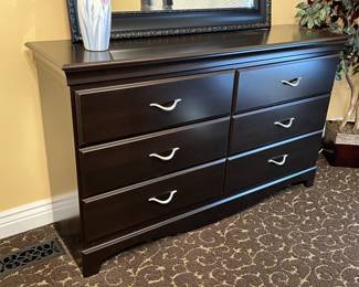 Lot 94 | Espresso Finish 6 Drawer Dresser with Mirror