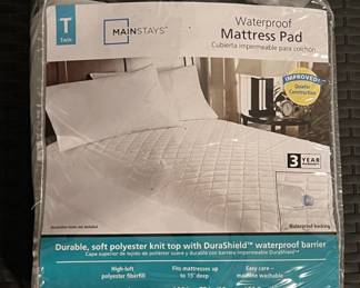 Lot 237 | Twin Waterproof Mattress Pad