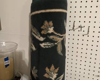 Lot 278 | Machine Made Area Rug approx 5x7