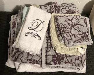 Lot 236 | Bath Towels, Hand Towels, Washcloths