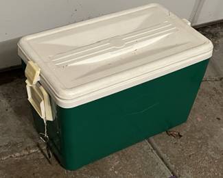 Lot 269 | Vintage Cooler with Spout & Snap Lid