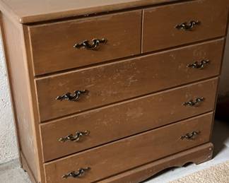 Lot 147 | Wood 5 Drawer Dresser