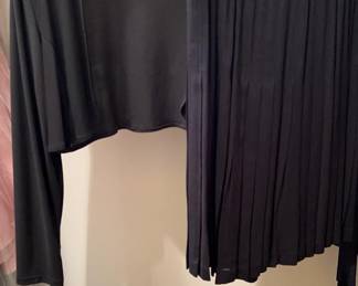 Lot 171 | Sz8 Pleated Rayon Skirt & Y2K era Shrug