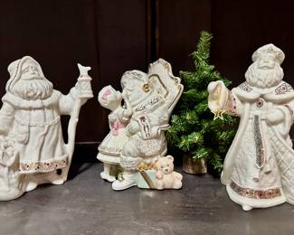 Lenox Santas. Picture added 23-May-2025.