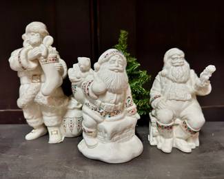 Lenox Santas. Picture added 23-May-2025.