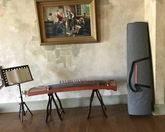Dunhuang Concert Guzheng with Stand. 21 string Chinese Instrument. Produced by the famous Dunhuang Shanghai National Musical Instrument Factory with stand and case. Music Stand