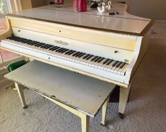 Free Chickering grand piano