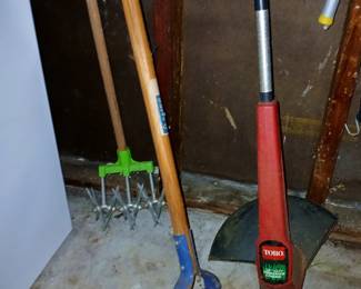Toro grass trimmer