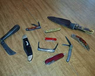 Vintage pocket knives