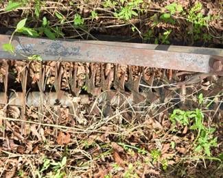 Pull behind lawn aerator, needs a wheel