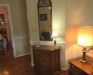Bassett entry console and mirror