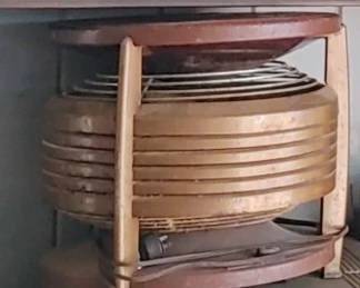 Mid-century modern hassock fan works great