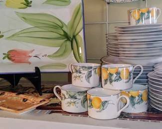 Vintage China with oranges