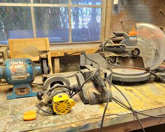 Grinder - Skill Saw - Power Tools