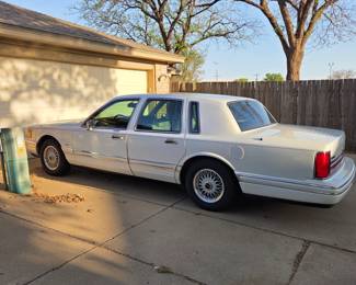 1994 Lincoln Town Car..126k miles