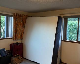 King size Nectar mattress & box springs