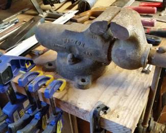 Wilton 3.5" bench vise