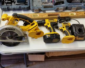 DeWalt 18V four tool set