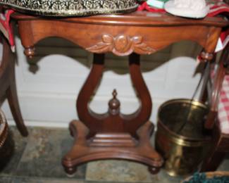 lyre-base lamp table, walnut