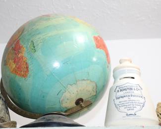 desk globe