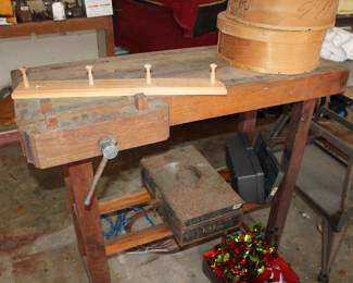 woodworking bench