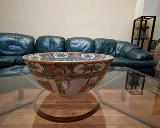 Vintage oriental porcelain bowl