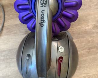 Dyson DC39