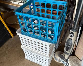 crates