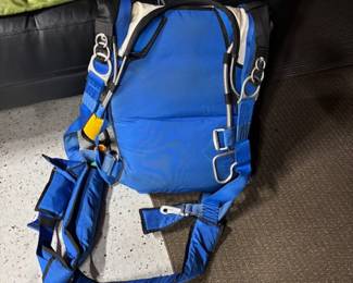 Here is something you don't see at every sale. FreeFall Sport Parachute! Manufactured 1984, last Rigger Check and re-pack in 1996. THIS SHUTE IS NOT TO BE JUMPED UNLESS CHECK OUT BY CERTIFIED RIGGER!