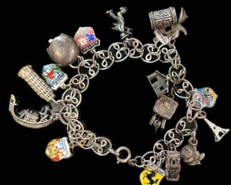Sterling silver charm bracelet with unique style chain