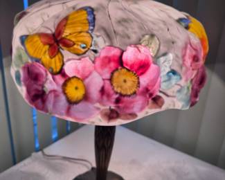 Pairpoint (American) Reverse Painted Puffy Shade Table Lamp, Circa 1907