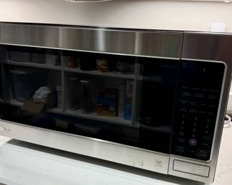 LG countertop microwave