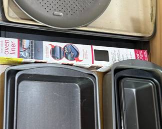 Baking pans