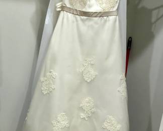 Wedding gown