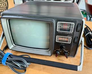 JC Penny portable FM/AM/TV