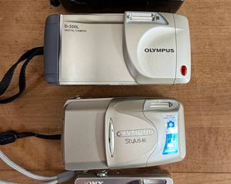 Assorted pocket cameras