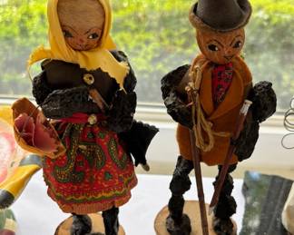 Elisabeth Loosen Prune Figures