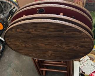 Beautiful set of Mid-Century faux wood Scheibe TV trays