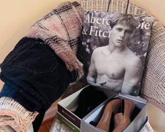 Look at this Abercrombie and Fitch bag! This is what we used to get at A & F in the 2000s.... oh man!