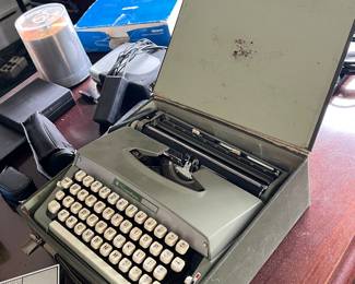 Flyweight Typewriter