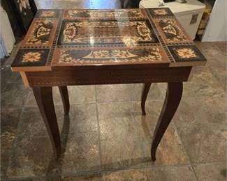 Sale Picture