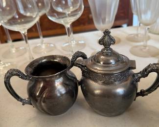 Vintage cream and sugar