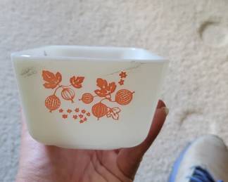 Pyrex. Rare refrigerator dish
