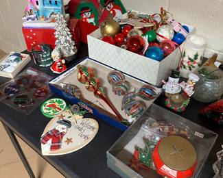 Lots of vintage holiday! 