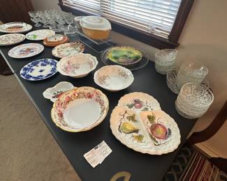 Table with very nice vintage dishes and porcelain! 