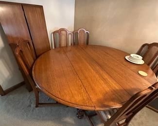 A STUNNING Barley Twist Dining room table and chairs! Refinished by HENSLER’S IN Saginaw!