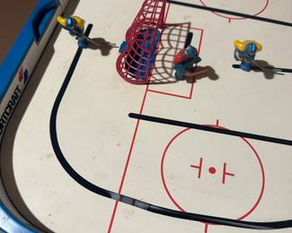 This is a fantastic vintage STIGA playoff hockey game! Excellent vintage condition with its original!